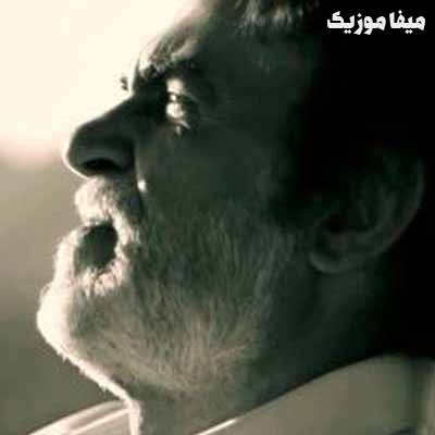 دانلود اهنگ دور تا دورمن از دشمن سیاهی می زند