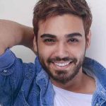دانلود اهنگ یکم حال خوب لازمه کی مث من حاضره