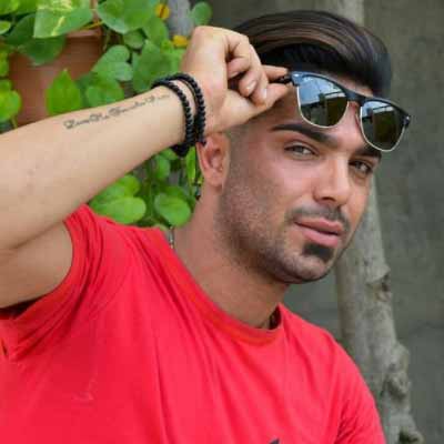دانلود آهنگ وحید فلاح مادر