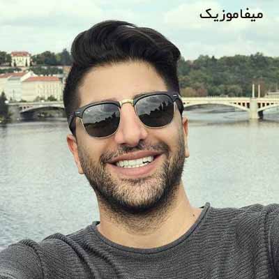 دانلود اهنگ پشت پا بهم زدی اما هنوز پاتم نرو