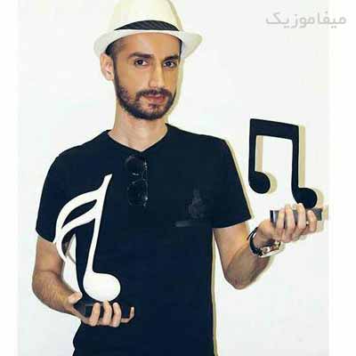 دانلود اهنگ دنبال یه حرف تازه توی رویای تو بودم واسه ابراز علاقم این ترانه رو سرودم