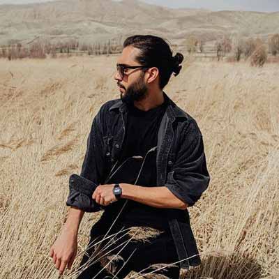 دانلود آهنگ مثلا بارون بگیره رو موهات آروم بشینه