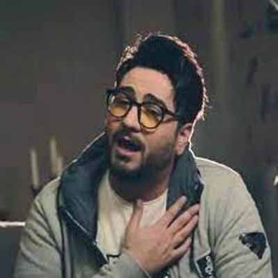 دانلود اهنگ تو با عطر فرنگی زدنت به دلم نشستی