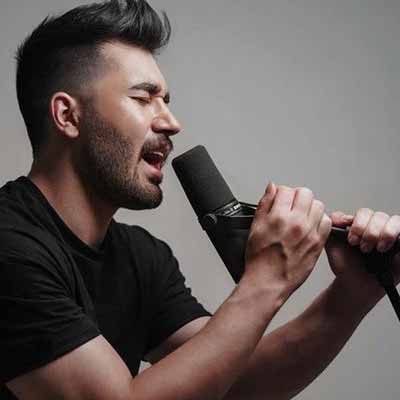 دانلود اهنگ دنبالت دنیارو من گشتم رفته ی بی برگشتم