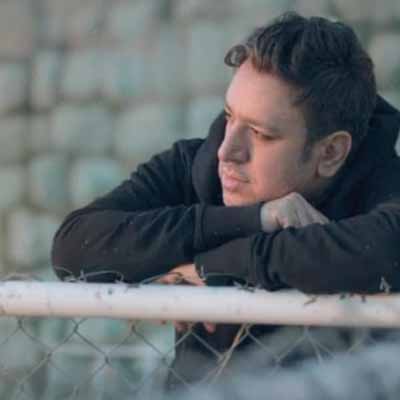 دانلود اهنگ نگاه روی بوم سفیدت دل منو نقاشی کردی