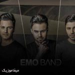 دانلود اهنگ انقد با موی تو بازی کنم که خوابت کنم