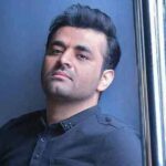 دانلود آهنگ آخرشم خیابونا هم صحبت دردات بشن