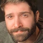 دانلود اهنگ دریای موهای تو آرومه چشمای معصومت چقدر خوبه