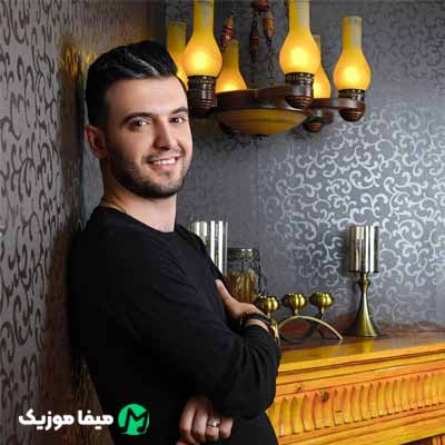 دانلود اهنگ دختره باریکه سن بیست ساله زندگیم کرده