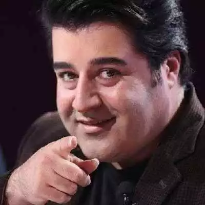 دانلود آهنگ مهدی یغمایی از من چرا رنجیده ای