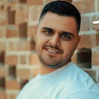 دانلود آهنگ سیاوش پالاهنگ اسمتو نذار عاشق