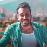دانلود آهنگ عشقمو بد صداش کنه طرفش منم من