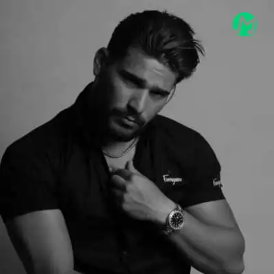 دانلود آهنگ چه خوبه دلبری مثل تو دارم