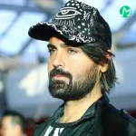 دانلود آهنگ من لبه ی تراس موندم پیش گلدون