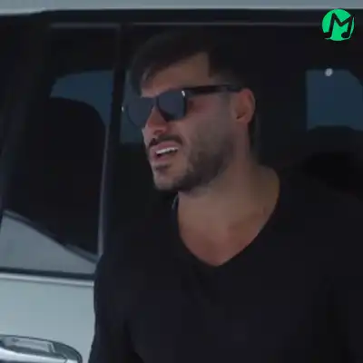 دانلود آهنگ دوباره نصف شب خیره به در و دیوار (کامل 320)