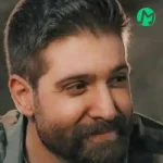دانلود آهنگ بمون کنارم که دلم هر لحظه از من تورو میخواد