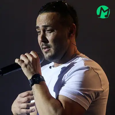 دانلود آهنگ تو همش برو بیا قدم بزن جلو چشام یا بهم بگو
