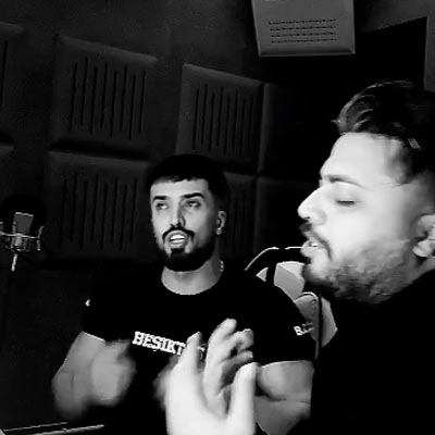 دانلود آهنگ چقد به هم میومدیم چشمون زدن گلم علی رستمیان + کلیپ و متن