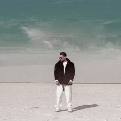 دانلود آهنگ حسود می شم وقتی نزدیکی بهم دور میشم (متن کامل)