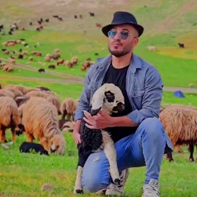 دانلود آهنگ میشم بزایه امید جهان / کیفیت عالی MP3