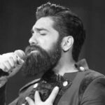 دانلود آهنگ من عاشقانه ترین شعر زمان توام که بی نشانه ترین جای جهان توام