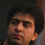 دانلود آهنگ مثل آن شیشه که در همهمه باد شکست / کامل 320