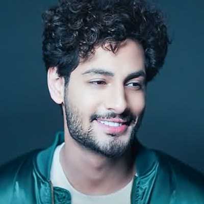 دانلود آهنگ ﻣﻴﺨﻮام وﻗﺘﻰ ﻛﻪ ﺑﺪه ﺣﺎﻟﻢ ﺗﻮ ﺑﺎﺷﻰ ﻛﻨﺎرم + متن