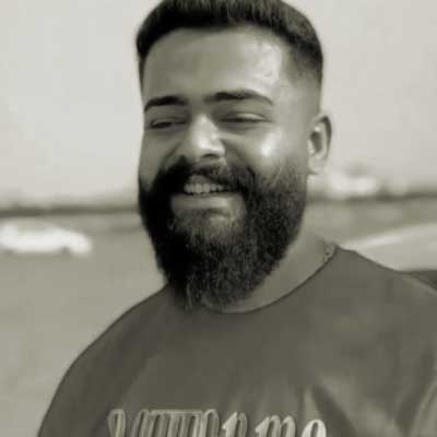 دانلود آهنگ علیراد باید واست اسپند دود کنم (کلیپ استوری + متن کامل)