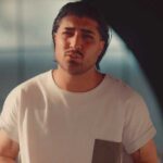 دانلود آهنگ مه روحم خستس دارم غرق میشم و دستو پام بستس + ریمیکس