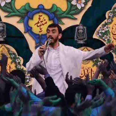 دانلود مداحی هر کی گرفتاری داره اسم ابوالفضل میاره مهدی رسولی