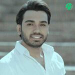 دانلود آهنگ مگه کم تورو دوس دارم مگه کج پامو میذارم