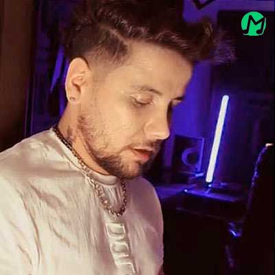 دانلود آهنگ دﻳﮕﻪ داره روح از ﺗﻨﻢ ﻣﻴﻜﻨﻪ و ﻣﻴﺮه »» کیفیت عالی mp3