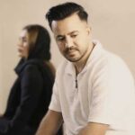 دانلود آهنگ تو خوشالت بی خیالی دلت نیه گلاری از محمد احمدی (خماری/ کردی غمگین)