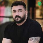 دانلود آهنگ حال خماری درم که محتاج سیخ و سنگه از رضا کرمی تارا (کردی , غمگین)