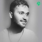 دانلود آهنگ ﻓﻜﺮ ﻛﺮدی ﺗﻨﻬﺎم ﻧﻪ ﺧﻮدﻣﻮ دارم از اردلان » همراه با کلیپ اجرای زنده