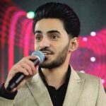 دانلود آهنگ روحم صد سالشه سنم جوونه از اصغر علیزاده /// کلیپ اجرای زنده