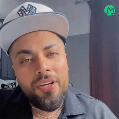 دانلود آهنگ خوشگل خوشگلا تویی قشنگ من طلا تویی از امید عقابی / کلیپ استوری دانلود آهنگ خوشگل خوشگلا تویی قشنگ من طلا تویی از امید عقابی / کلیپ استوری