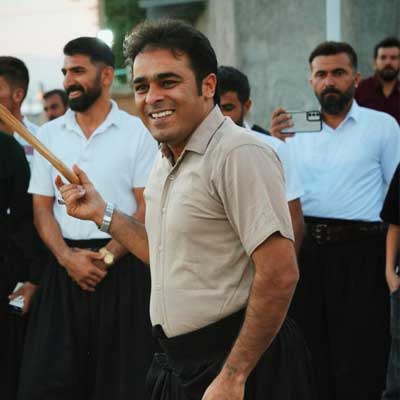 دانلود آهنگ قاسمی فاضلی ﮔﻠﻰ ﺧﻮﺷﮕﻠﻰ ﮔﻠﻰ دﻟﺒﺮی ﮔﻠﻰ از ﻫﻤﻪ زﻳﺒﺎﺗﺮی دانلود آهنگ ﮔﻠﻰ ﺧﻮﺷﮕﻠﻰ ﮔﻠﻰ دﻟﺒﺮی ﮔﻠﻰ از ﻫﻤﻪ زﻳﺒﺎﺗﺮی از قاسمی فاضلی (ورژن لری)