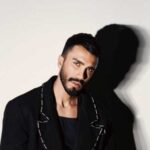 دانلود آهنگ ﻣﻴﺨﻮام ﺑﻬﺖ ﻓﻜﺮ ﻧﻜﻨﻢ وﻟﻰ ﺑﺒﻴﻦ ﻧﻤﻴﺸﻪ از مهراد جم + Remix Mehraad Jam