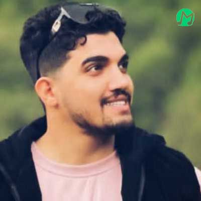 دانلود آهنگ ﺑﻰ ﺗﻮ ﻫﺮ ﺟﺎ ﻣﻰ روم ﭘﻴﺶ ﭼﺸﻤﺎﻧﻢ ﺗﻮﻳﻰ از مهدی آرایی (کامل 320)