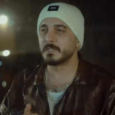 دانلود آهنگ شروین پناهی عاشقی یک باره دانلود آهنگ عاشقی یک باره از شروین پناهی (لری / عاشقانه) هر وقتی بارون ایا حس ایکنم باهامی