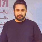 دانلود آهنگ مردم بفهمانم به تو من بیشتر از هر کسی از روزبه بمانی // کلیپ استوری
