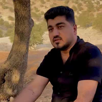 دانلود آهنگ علی مرادی غمی دارم من دل برارم ره زر گل دانلود آهنگ غمی دارم من دل برارم ره زر گل از علی مرادی /// لری غمگین + اجرای زنده