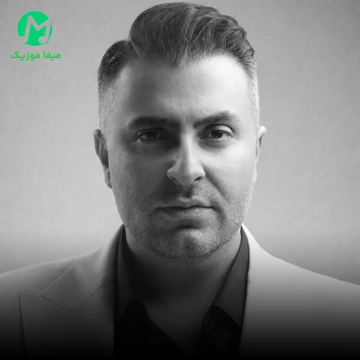 دانلود آهنگ آینده غمگین من از علیرضا طلیسچی (کلیپ اجرای زنده)